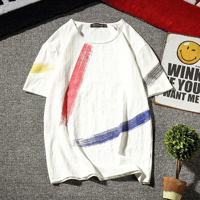 Πολύχρωμο ανδρικό μπλουζάκι με οβάλ ντεκολτέ σε λευκό και μαύρο