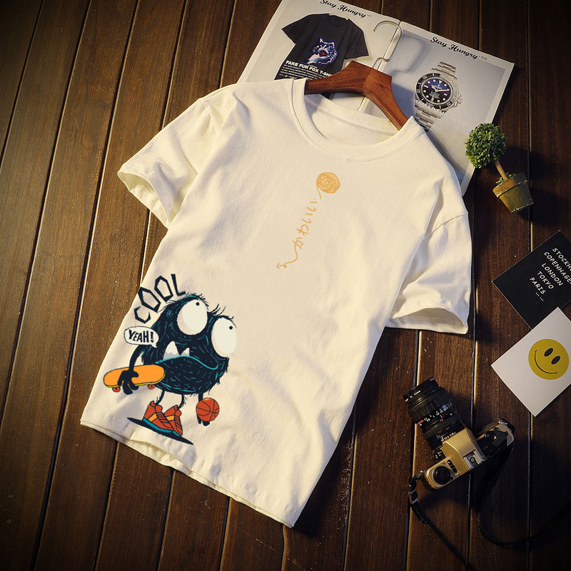 Tricou bărbătesc cu aplicație colorată și mâneci scurte în mai multe culori