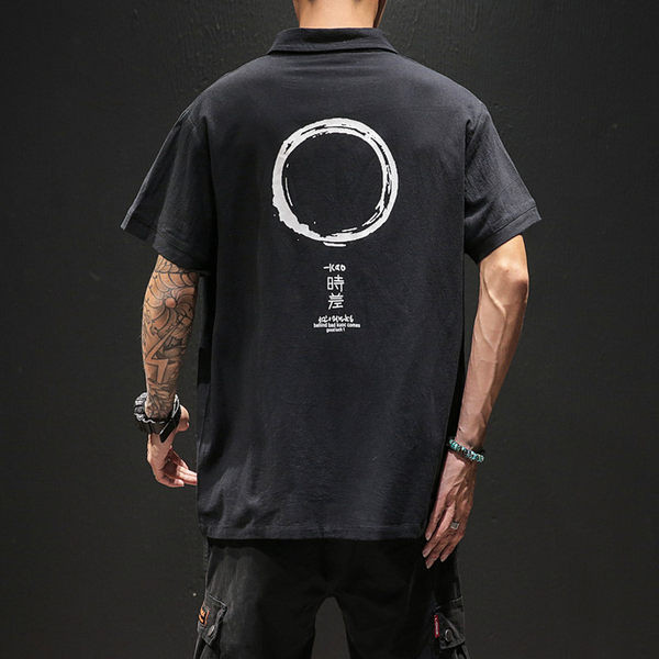 Tricou casual barbatesc cu aplicatie pe spate