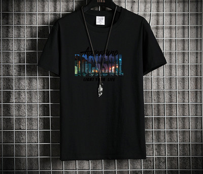 Tricou pentru bărbați cu inscripții și mâneci scurte