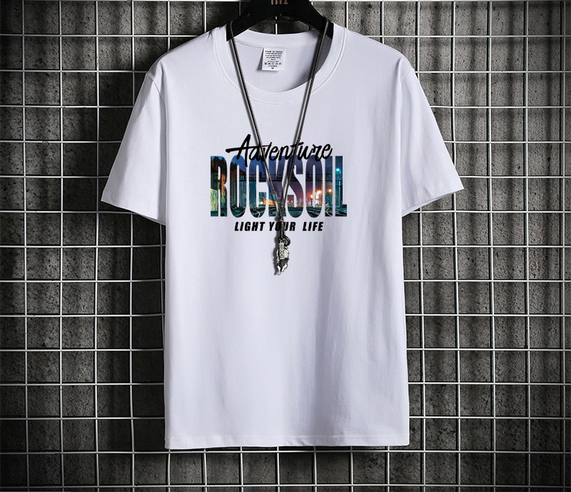 Tricou pentru bărbați cu inscripții și mâneci scurte