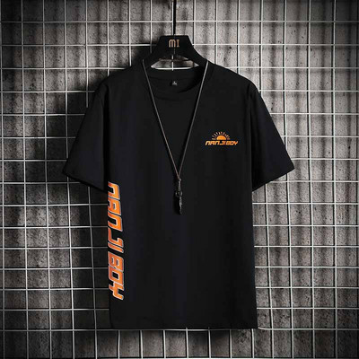 Ανδρικό μπλουζάκι νέο μοντέλο με οβάλ λαιμόκοψη και απλικέ