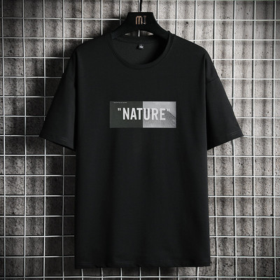 Tricou casual barbatesc cu decolteu oval si aplicatie - mai multe culori