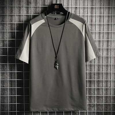 Tricou casual barbatesc cu decolteu oval si aplicatie - mai multe culori