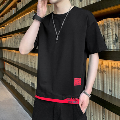 Tricou barbatesc model nou cu emblema si maneci scurte