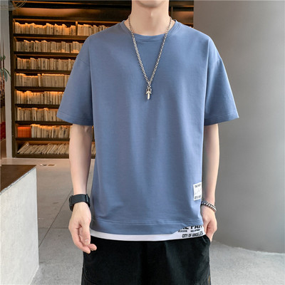 Tricou barbatesc model nou cu emblema si maneci scurte