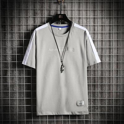 Tricou casual barbatesc cu decolteu oval si maneci scurte