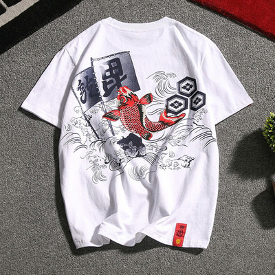 Tricou barbatesc cu model colorat