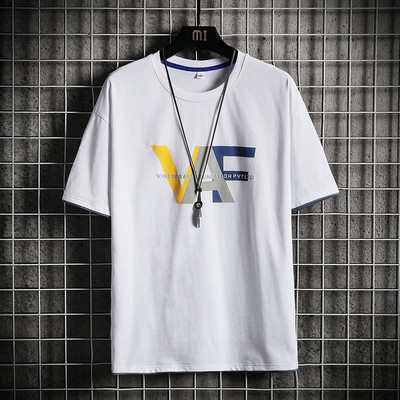 Tricou casual barbatesc cu emblema si imprimeu