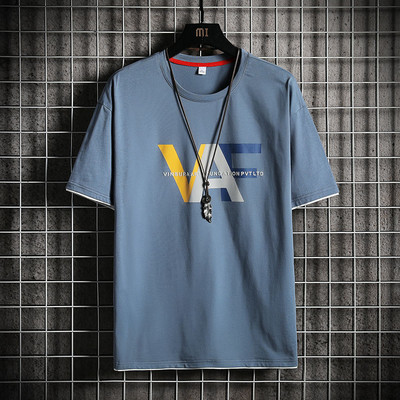 Tricou casual barbatesc cu emblema si imprimeu