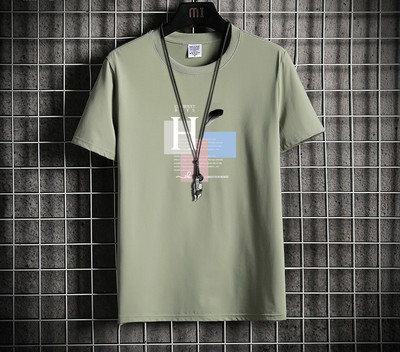 Tricou barbatesc cu imprimeu color si maneci scurte - marime mare