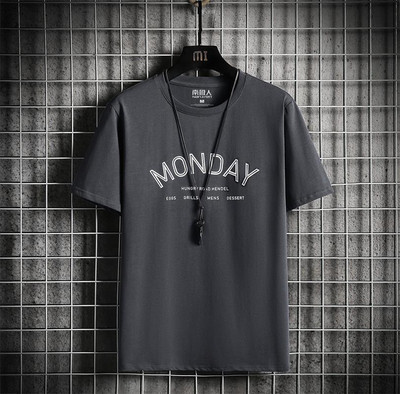 Tricou barbatesc model nou cu decolteu oval si imprimeu cu inscriptionare