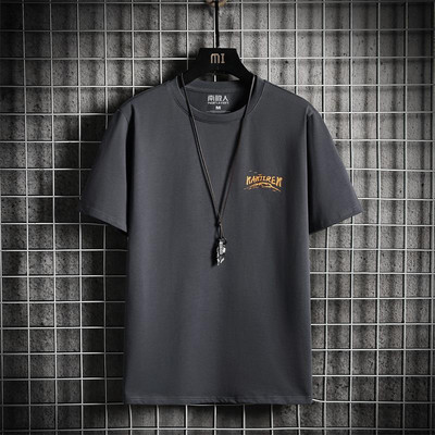 Tricou barbatesc model nou cu decolteu oval si imprimeu cu inscriptionare