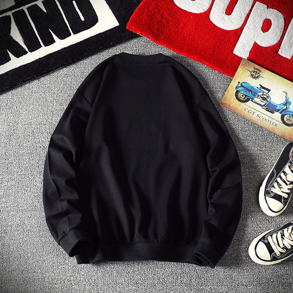 Bluză bărbătească de primăvară cu mâneci lungi și decolteu rotund