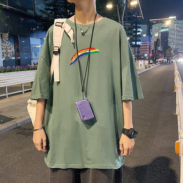 Tricou larg pentru bărbați cu aplicație curcubeu