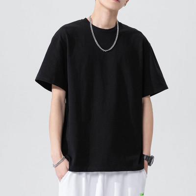 Tricou barbatesc cu maneca scurta si decolteu oval - model simplu