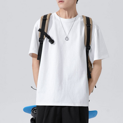 Tricou barbatesc cu maneca scurta si decolteu oval - model simplu