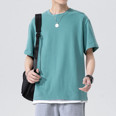 Tricou barbatesc cu maneca scurta si decolteu oval - model simplu