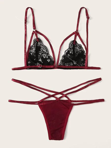 Κομψό γυναικείο σετ από δύο μέρη με δαντέλα