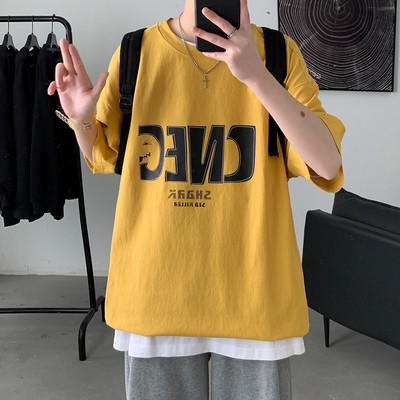 Tricou largi de primăvară pentru bărbați cu aplicație