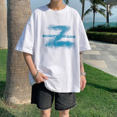 Tricou bărbătesc cu aplicație și mâneci scurte