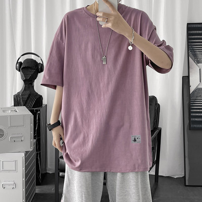 Tricou barbatesc model larg cu aplicatie