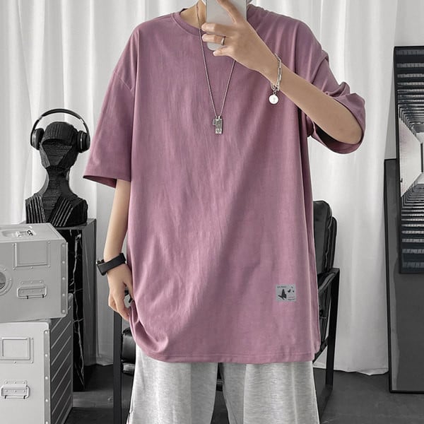 Tricou barbatesc model larg cu aplicatie