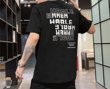 Tricou pentru bărbați modern cu imprimeu în mai multe culori - un model larg