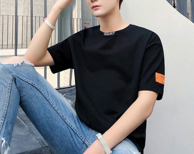 Tricou pentru bărbați modern cu imprimeu în mai multe culori - un model larg