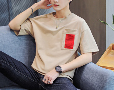 Tricou pentru bărbați modern cu imprimeu în mai multe culori - un model larg