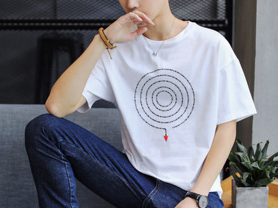 Tricou pentru bărbați modern cu imprimeu în mai multe culori - un model larg