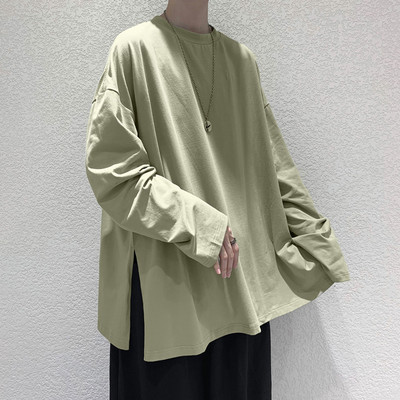 Ανδρική μπλούζα με οβάλ λαιμόκοψη και σχισμές σε διαφορετικά χρώματα