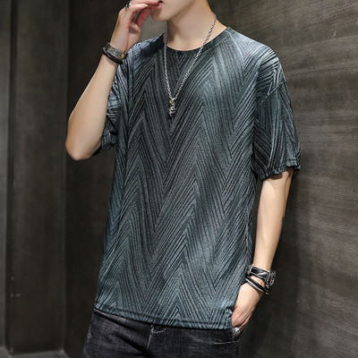 Tricou casual barbatesc cu decolteu rotund si maneci scurte