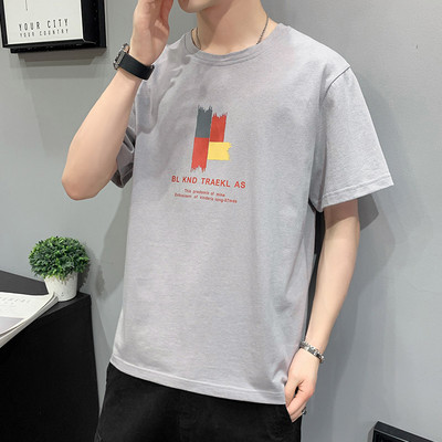 Tricou pentru bărbați modern cu mâneci scurte și aplicație în mai multe culori