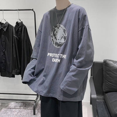 Tricou bărbătesc cu aplicație în trei culori și mâneci lungi