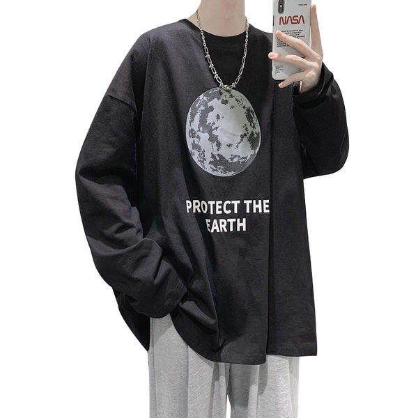 Tricou bărbătesc cu aplicație în trei culori și mâneci lungi