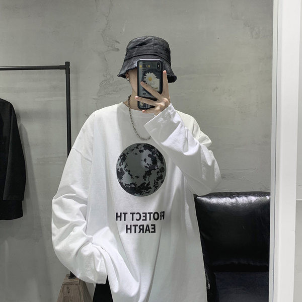 Tricou bărbătesc cu aplicație în trei culori și mâneci lungi