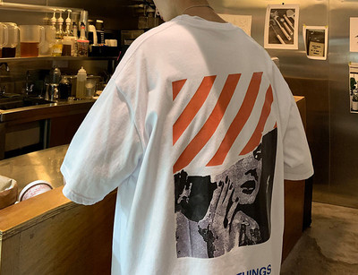 Široki model muške majice s 3/4 rukavima