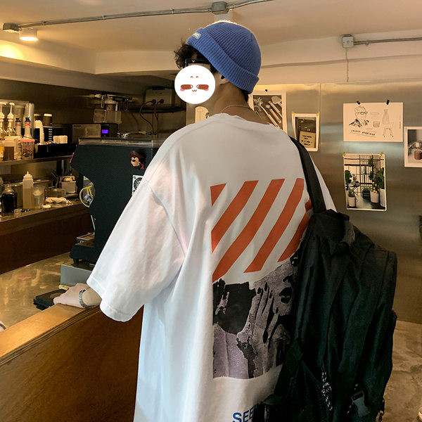 Široki model muške majice s 3/4 rukavima