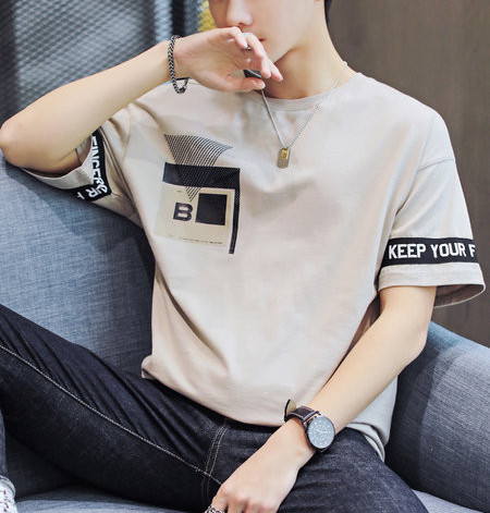 Tricou modern pentru bărbați cu inscripții în mai multe culori