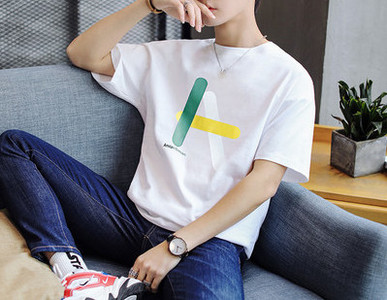 Tricou casual cu decolteu rotund si maneci scurte pentru barbati