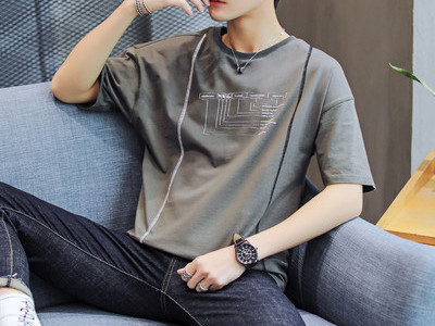 Tricou casual cu decolteu rotund si maneci scurte pentru barbati