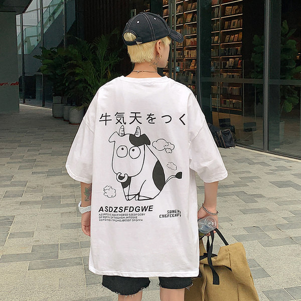 Tricou bărbătesc de vară cu aplicație pe spate