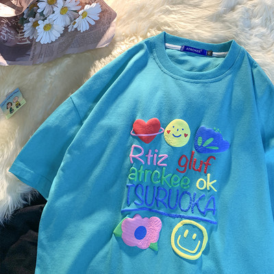 Ανδρικό μπλουζάκι με χρωματιστές επιγραφές - φαρδύ μοντέλο