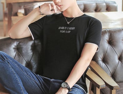 Moderna muška majica s aplikacijama i ovalnim izrezom - više boja