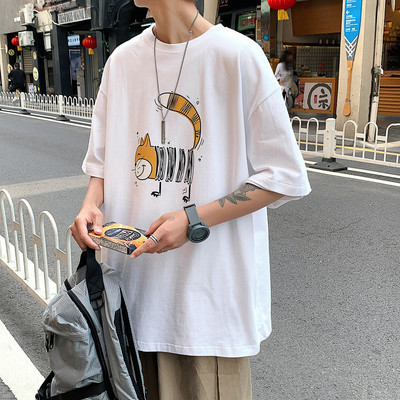 Tricou barbatesc model larg cu aplicatie