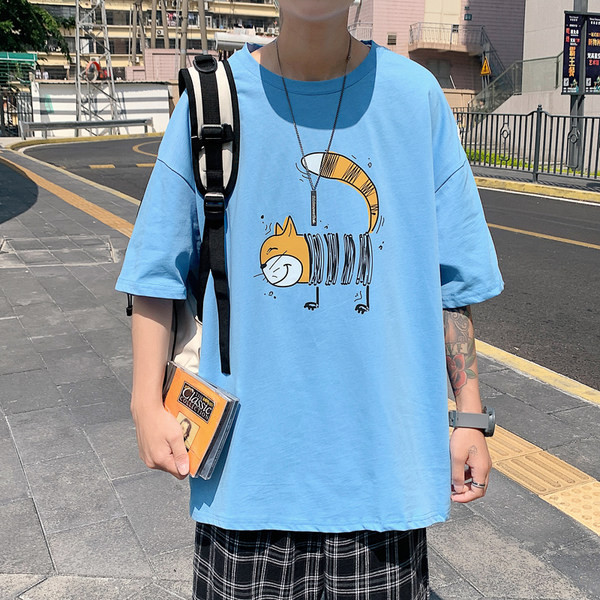 Tricou barbatesc model larg cu aplicatie