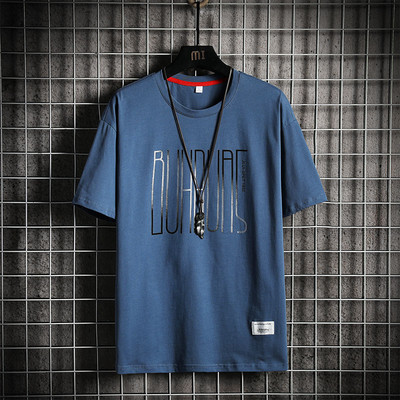 Ανδρικό μπλουζάκι με τύπωμα και κοντά μανίκια για άντρες