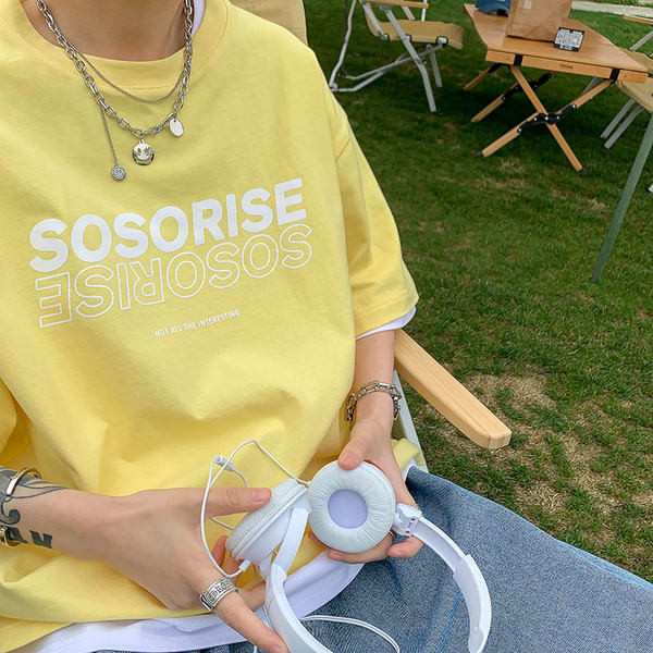 Muška široka majica s natpisima - u više boja