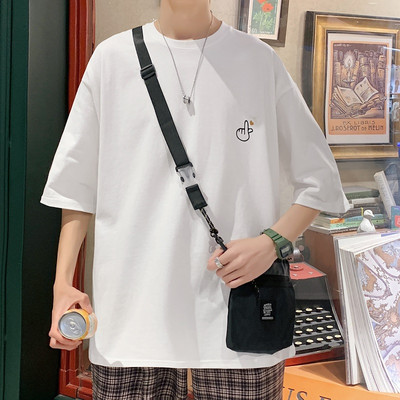 Tricou casual barbatesc cu aplicatie - model larg